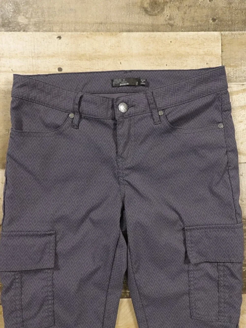 prAna Meme Cargo Pant Women’s Size 2 Eggplant Purple Utility Travel Outdoor - Picture 2 of 12